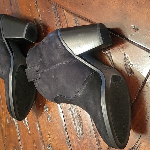 Vince Camuto Hillsy Bootie in Sequoia Tumbled Buff Goat Sz 7.5 - Picture 4 of 8